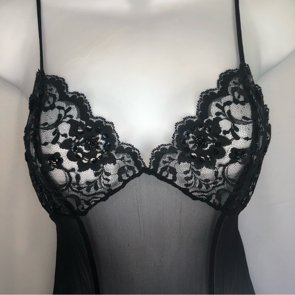 Vintage Y2K Victoria’s Secret Black Lace Nightgown - Picture 2 of 10